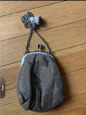 Vintage-Inspired Metallic Mesh Evening Bag - Gold